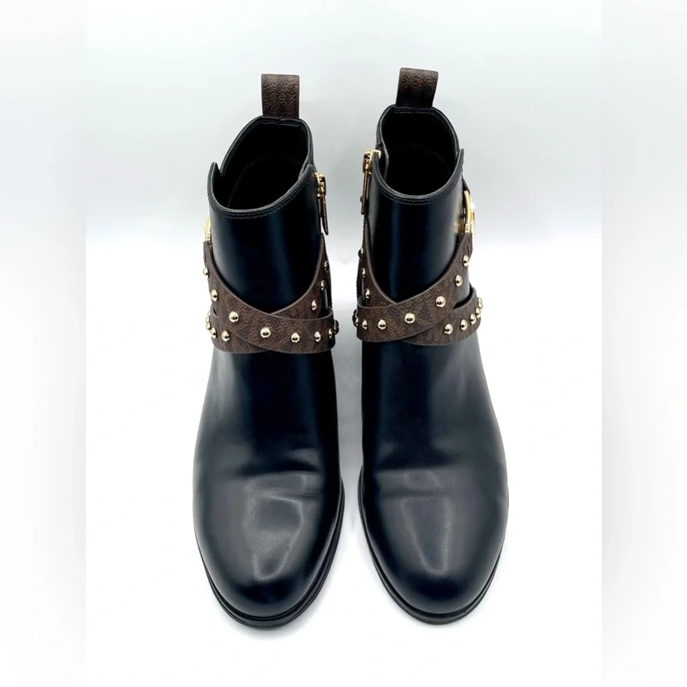 MICHAEL KORS Kincaid Leather and Studded Logo Ankle Boots. Size 8 M - Picture 2 of 15